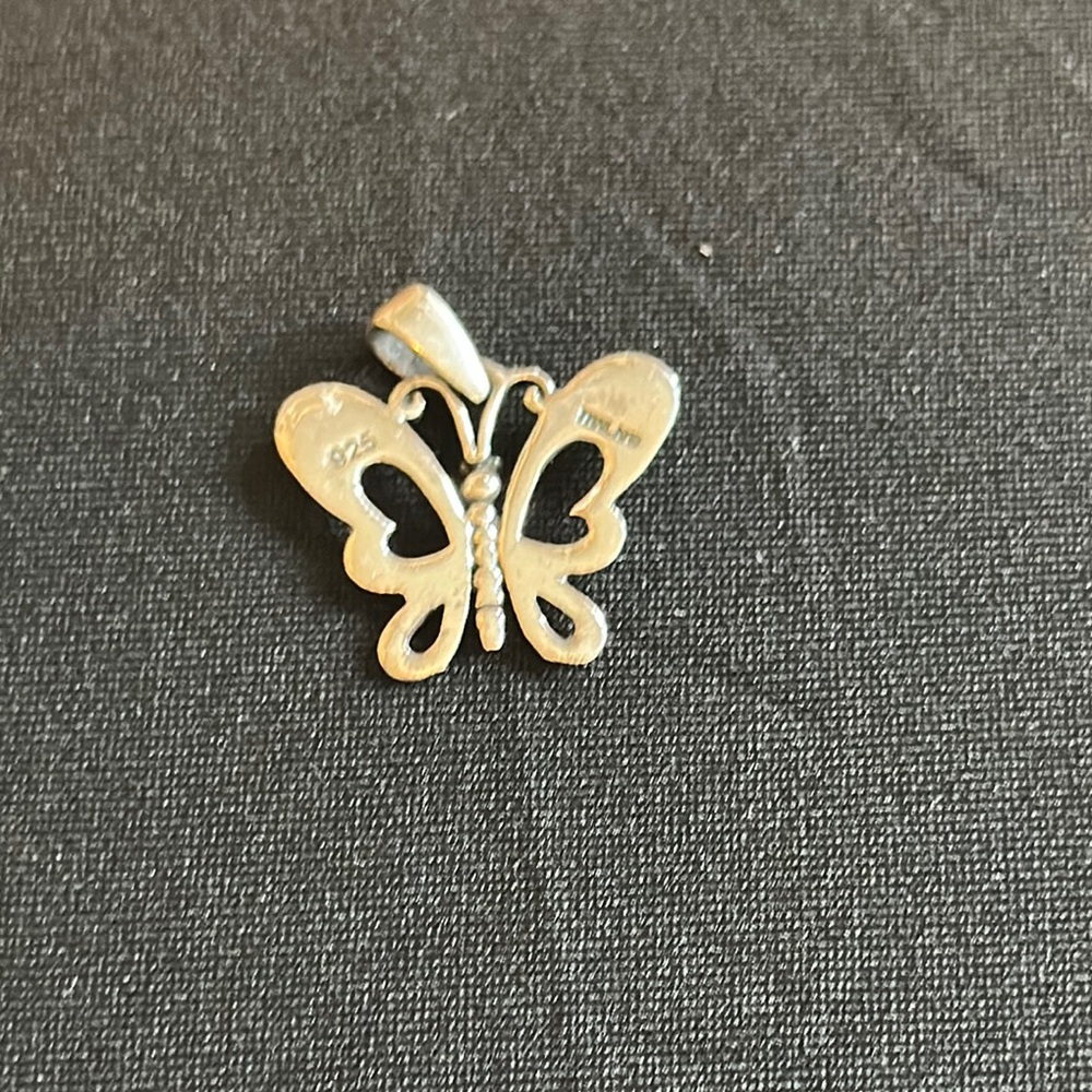 Sterling Silver Butterfly Pendant. Thailand - Picture 2 of 2